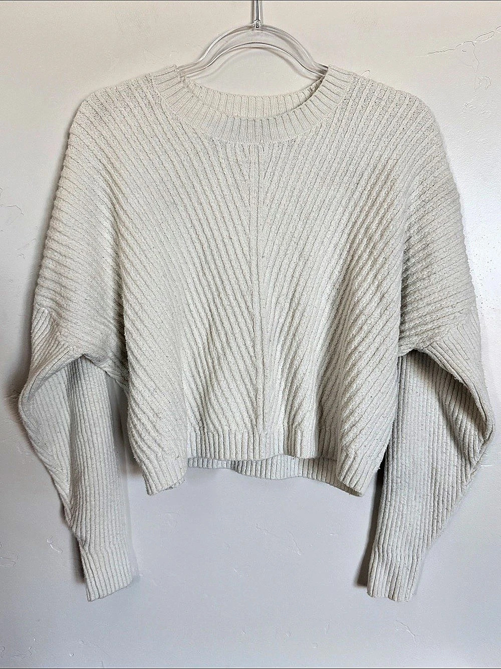 Hollister Ribbed Crewneck Sweater in White Size Large Like New